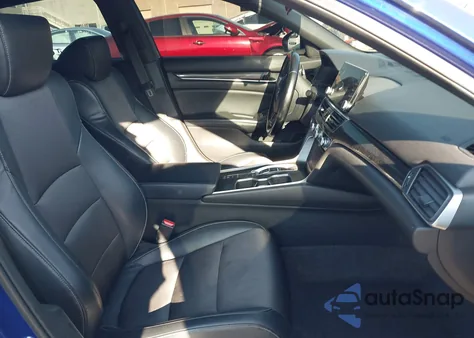 2018 Honda Accord Sport 2.0T z USA, uszkodzony, nr VIN 1HGCV2F36JA040981